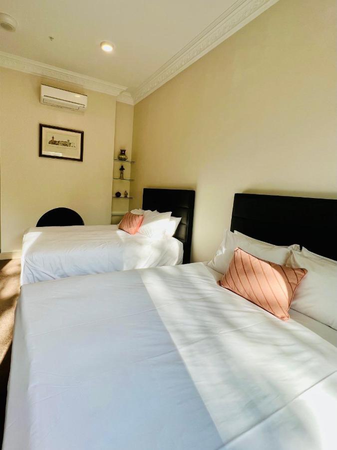 Clarendon Hotel Melburne Exterior foto