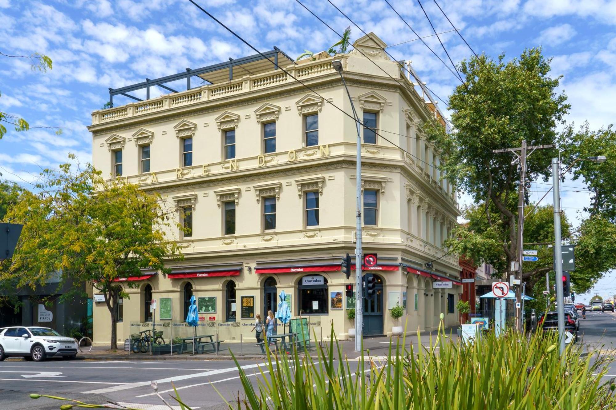 Clarendon Hotel Melburne Exterior foto