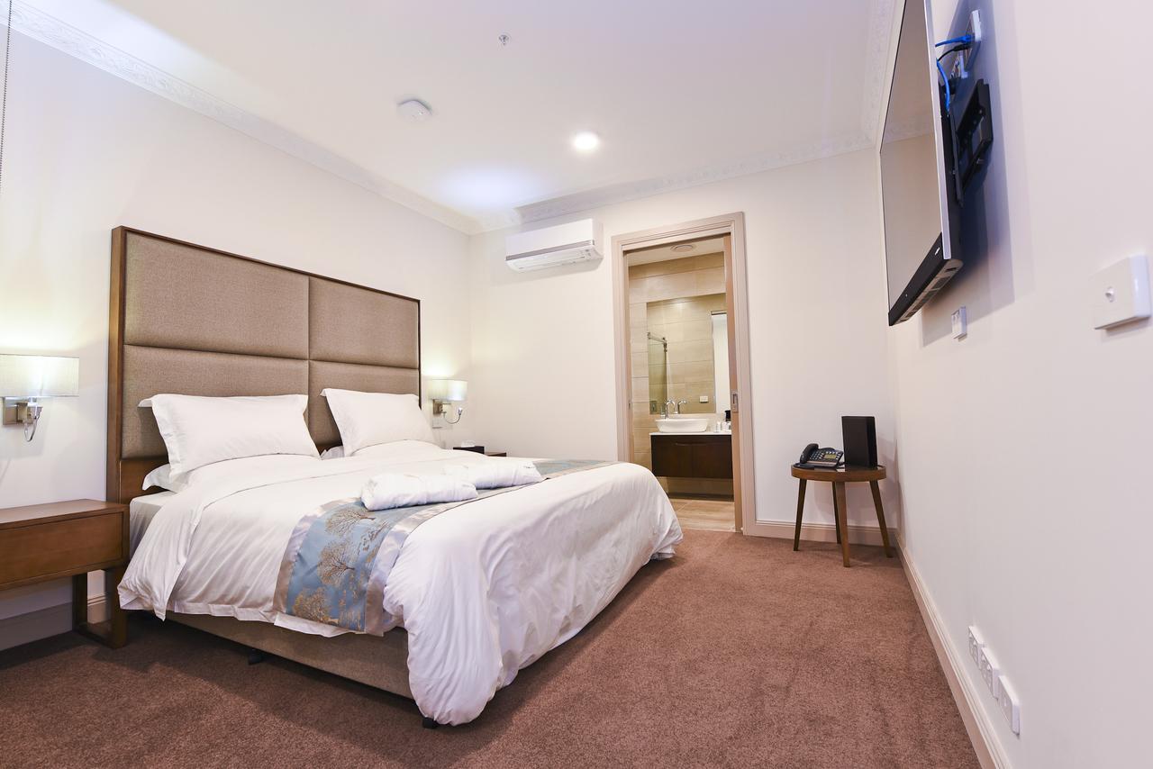 Clarendon Hotel Melburne Exterior foto